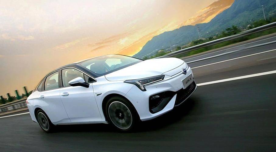 12月新能源車銷量大賞:車界“武林大會”風云錄