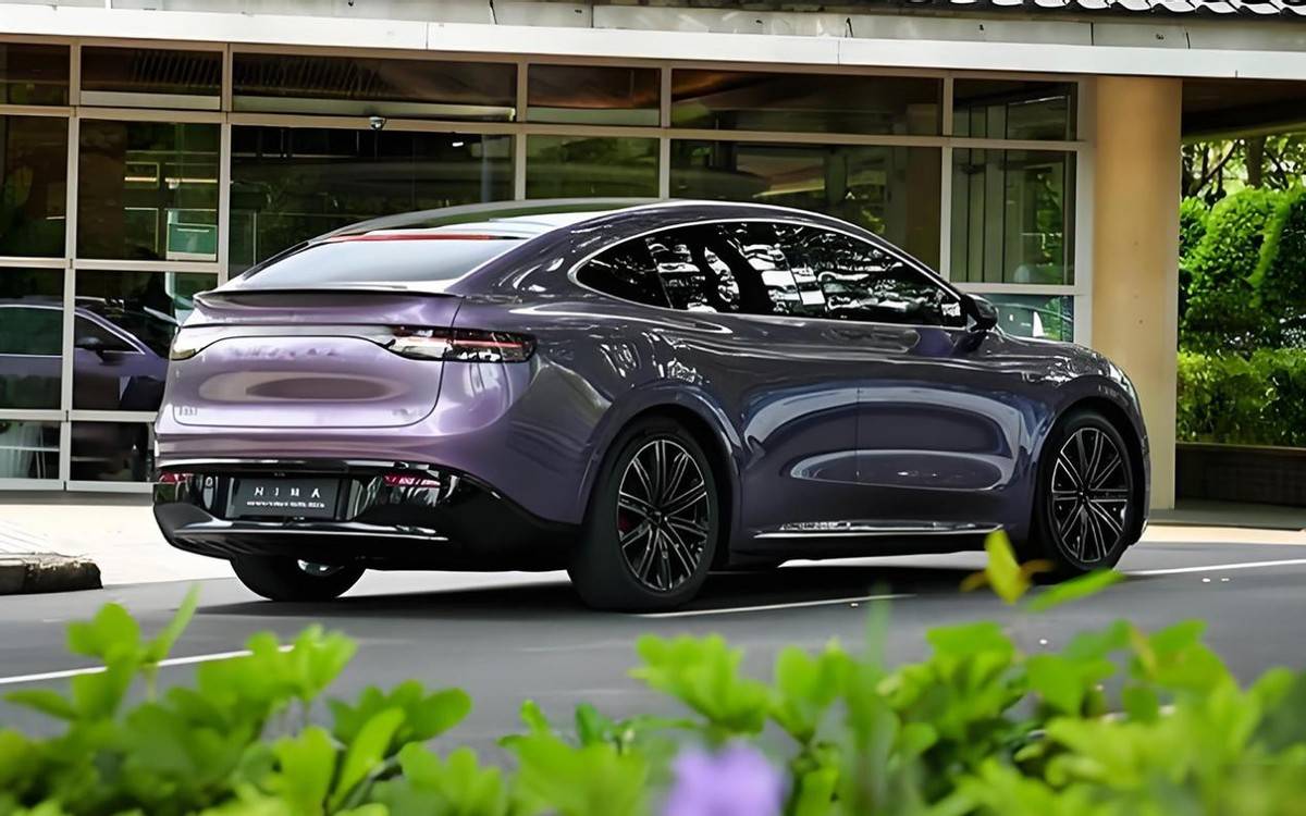 12月賣出15903輛,遠超理想L7,智界R7到底做對了什么?