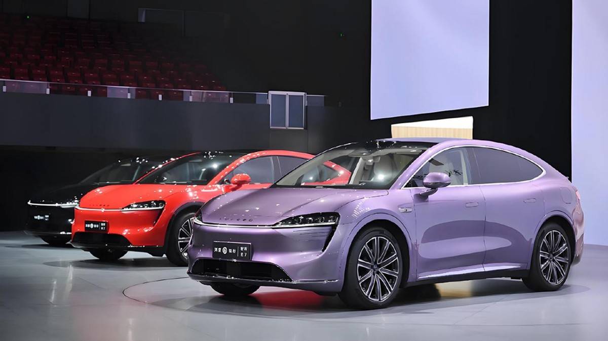 12月賣出15903輛,遠超理想L7,智界R7到底做對了什么?