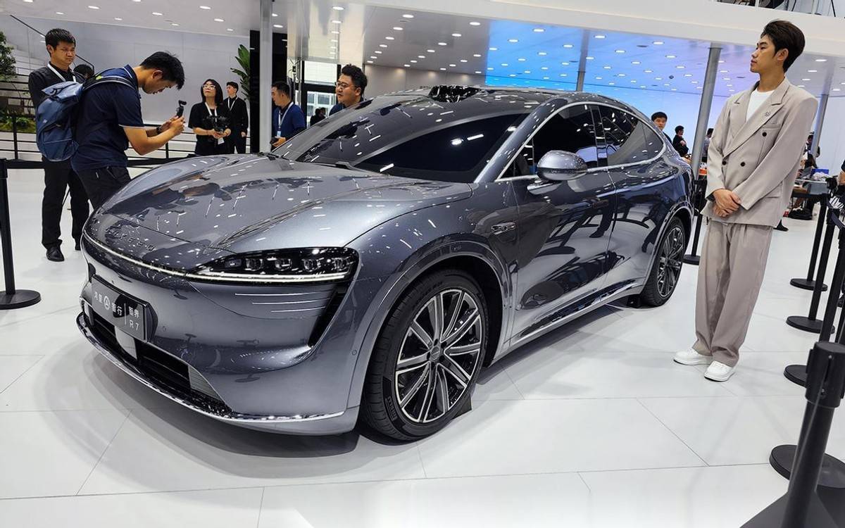 12月賣出15903輛,遠超理想L7,智界R7到底做對了什么?