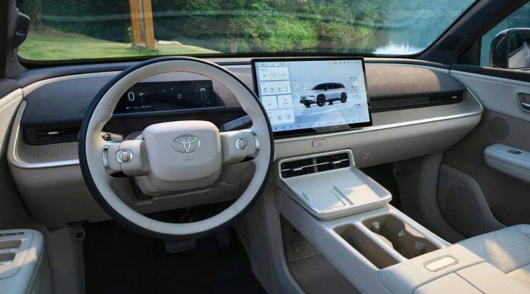 2025合資車企放大招?豐田便宜賣智駕,日產走技術流!